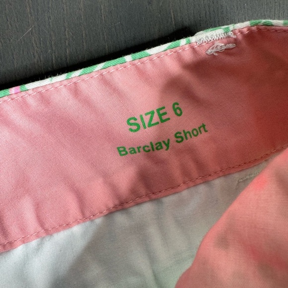 Lilly Pulitzer Women’s Barclay Short in Glenda Green Beach Bash - Picture 5 of 8